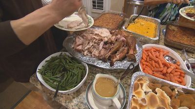 Image for story: Diabetes Awareness Month: Md. doctor's tips for reducing Thanksgiving dinner calories