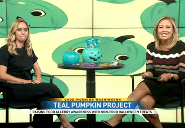 Image for story: Tiffany Leon paints Halloween teal: A safer trick or treat with the Teal Pumpkin Project