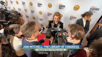 Image for story: Red Carpet: Joni Mitchell receives Library of Congress Gershwin Prize for Popular Song